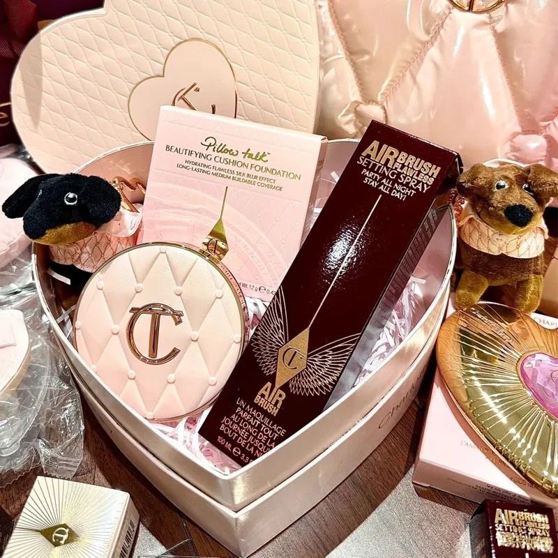 Luxury Skincare Kit - Charlotte Tilbury Gloss Labial de Colágeno